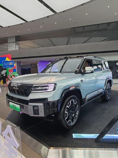 广州182比亚迪方程豹硬派越野的爆款，英菲尼迪35周年与你共成长